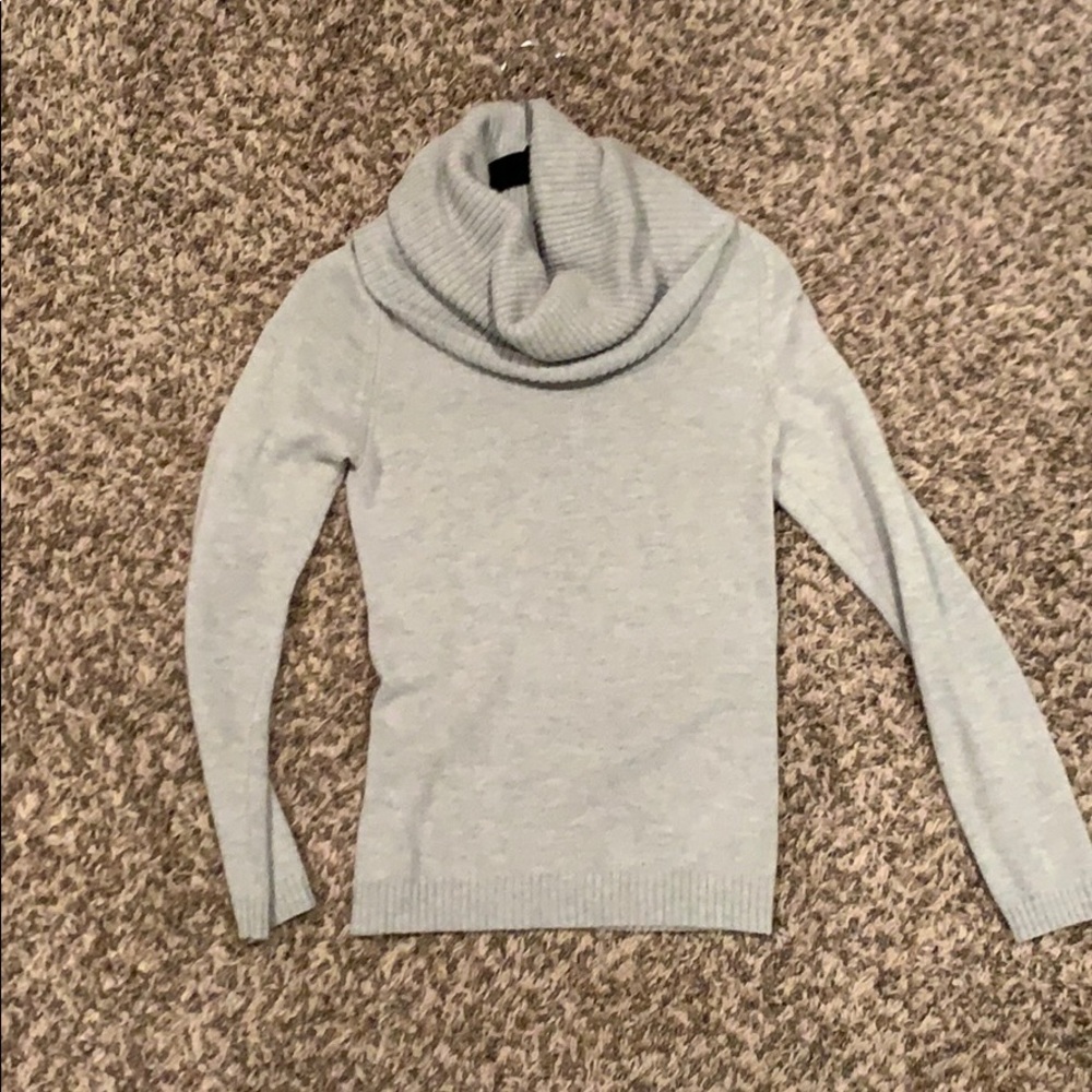 Cute fitted sweater